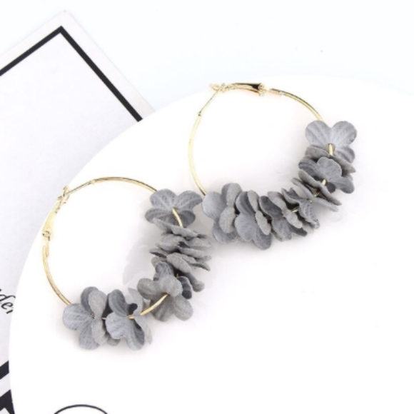 Gray Flower Petal Hoop Earrings - Picture 1 of 4